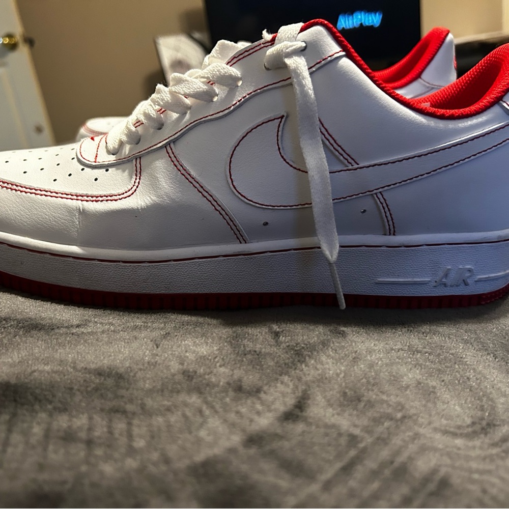 Air Force 1s university reds